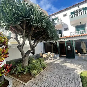 Valhalla Panorama - The Old Residencial Pina Funchal (Madeira)