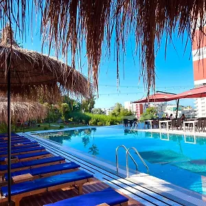 **** Hotel Olivia's Hill Albania